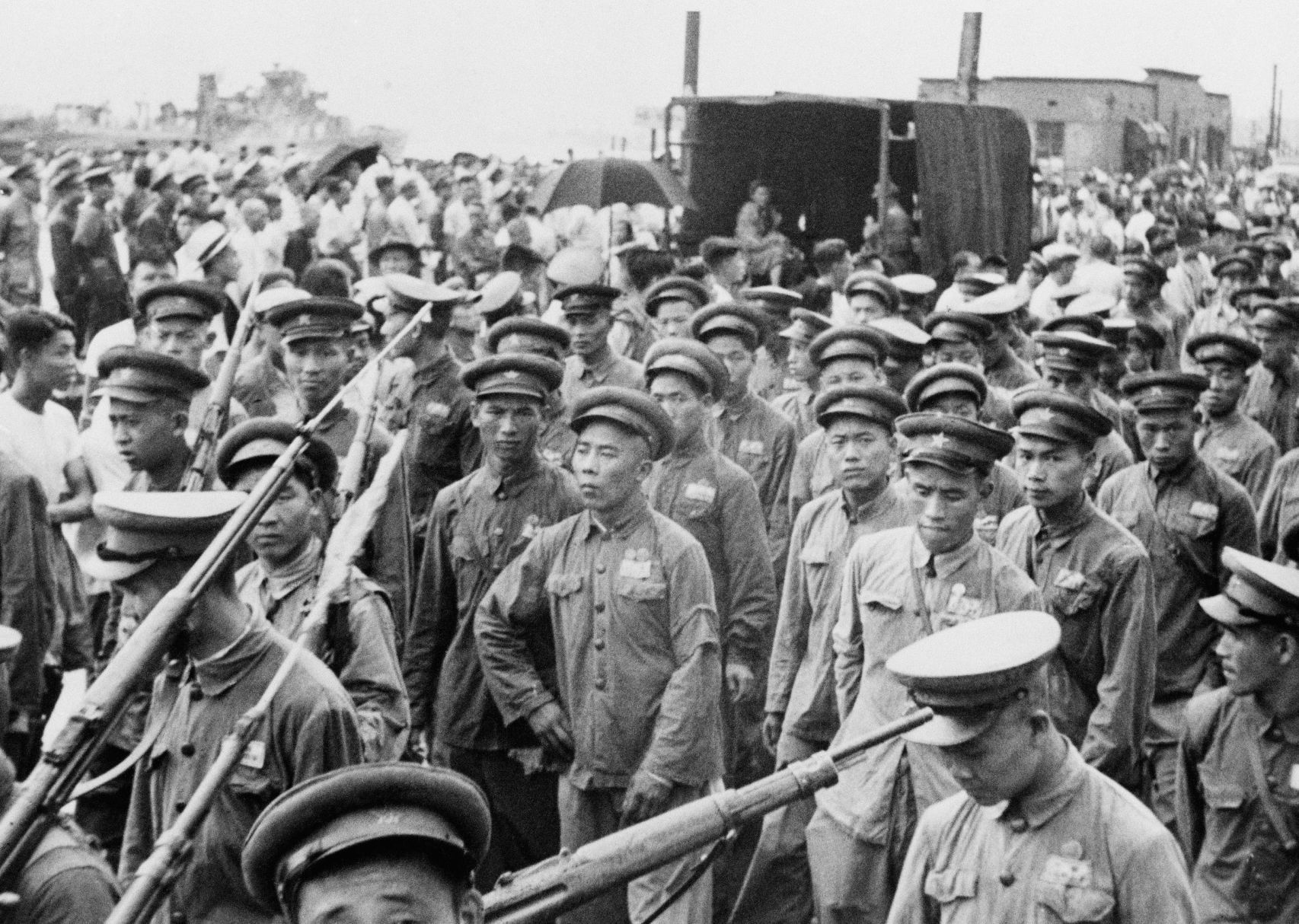 1950: Chinese Communist Troops